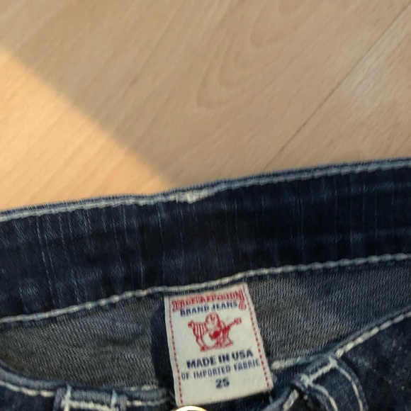 True Religion barely worn size 25 jeans! - Picture 2 of 3